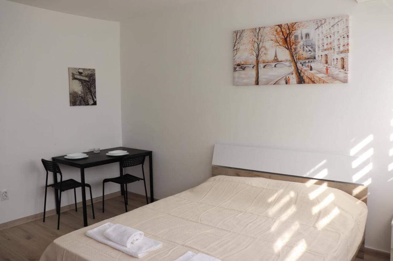 Apartamento Apartman Lena Banovo Brdo Belgrado Exterior foto